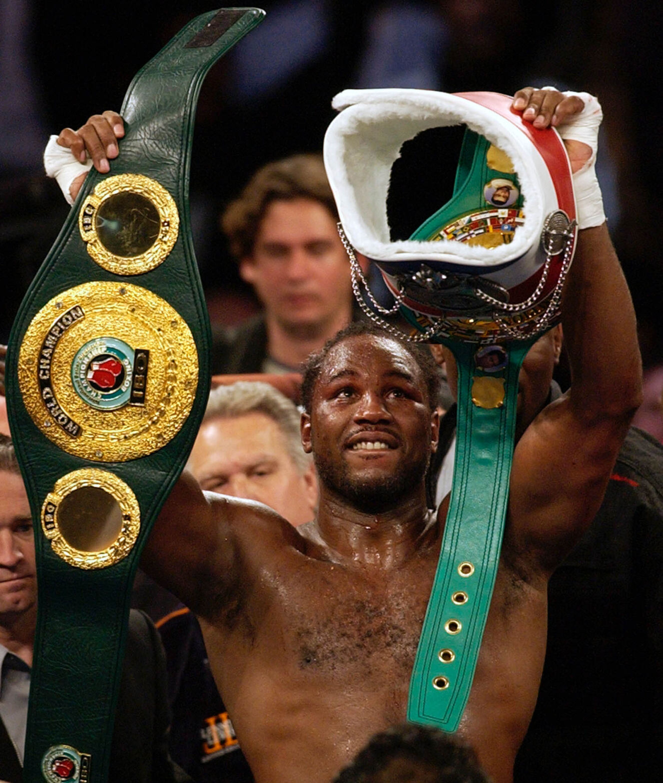 2003: Lennox Lewis retains heavyweight title when cut stops Vitali Klitschko